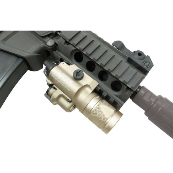 SOTAC X400V torcia & laser per slitte 20mm (dark earth)