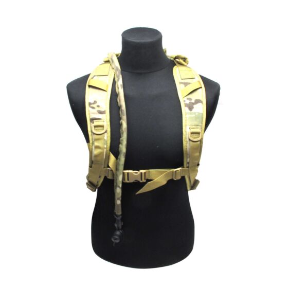 Pantac zaino scorpion con hydra multicam