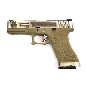 We g17 FORCE CUSTOM full metal gas pistol tan (silver/silver)