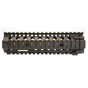Nuprol bocca rail da 7 pollici tipo DD mk18 per m4 elettrico (dark earth)